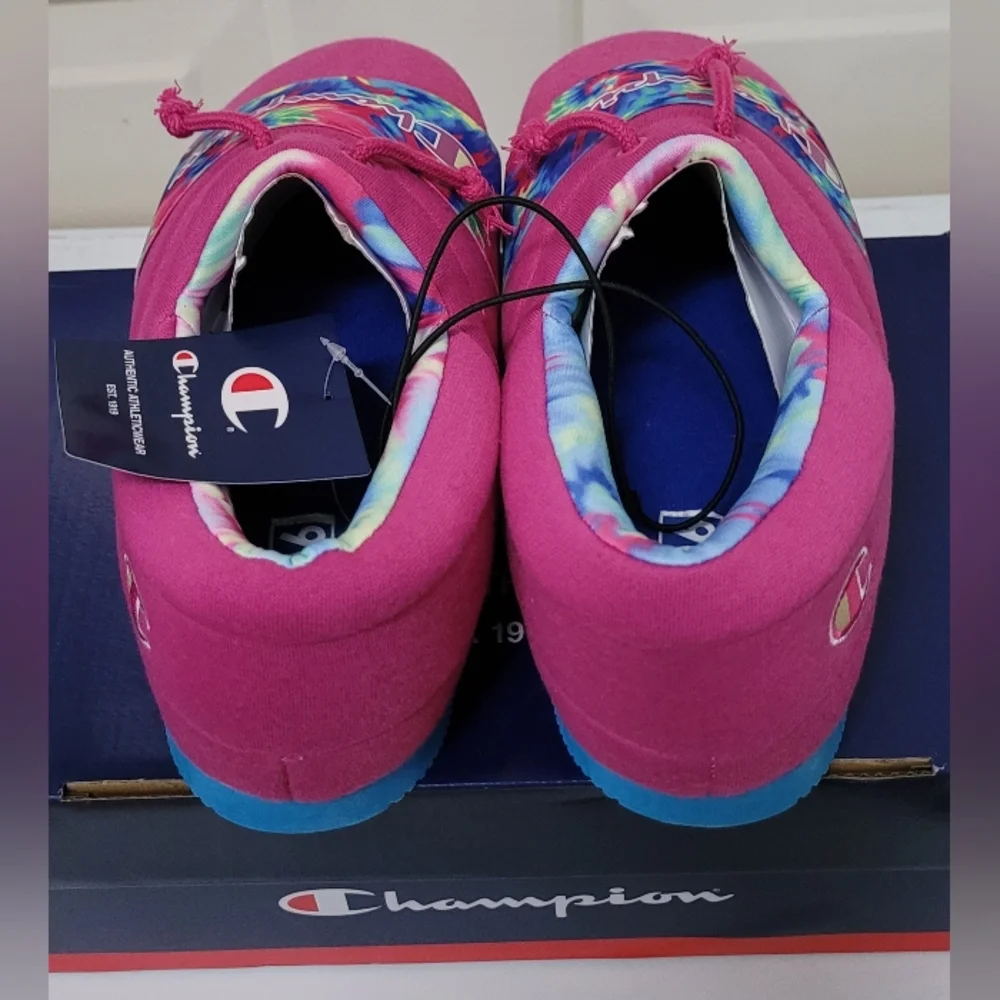 Champion Tie-Dye Pink Slippers with Blue Soles-New With Box Size 6 Youth
